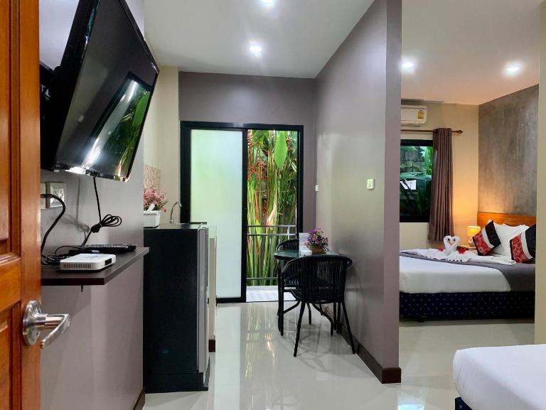Isayarada Apartment - B&B Thalang