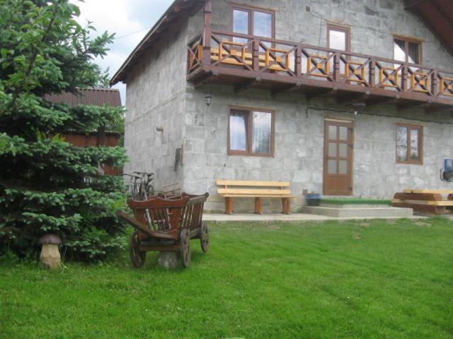 Бацули - Chambres d'hôtes Mykulychyn