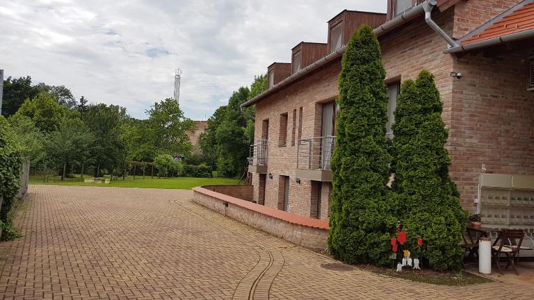 Gyulai Fürdö Apartman - B&B Gyula