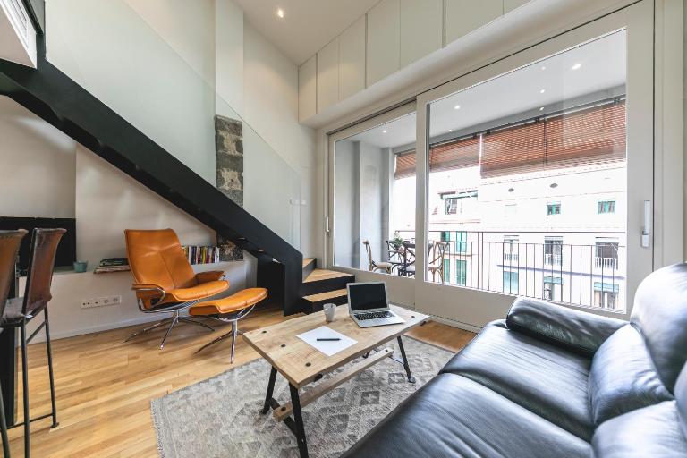 Bravissimo La Rambla Penthouse, with large terrace - Chambres d'hôtes Gérone