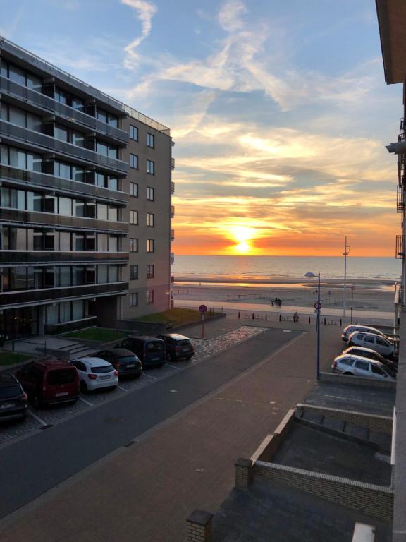 « Les 3 Moussaillons » appartement 2 ch Coxyde - B&B Koksijde