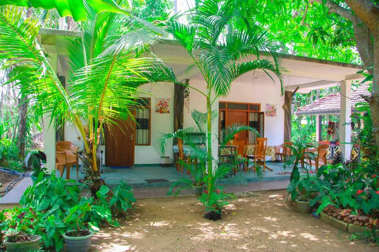Amba Sewana Homestay - Bed and Breakfast Sigiriya