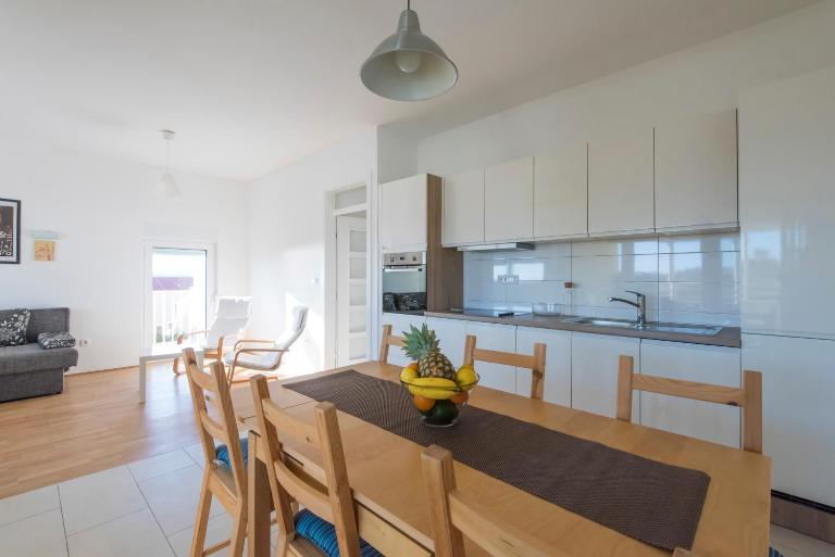Apartments Punta Colors - Chambres d'hôtes Privlaka