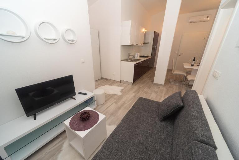 Mia - Ferienwohnung Baška Voda