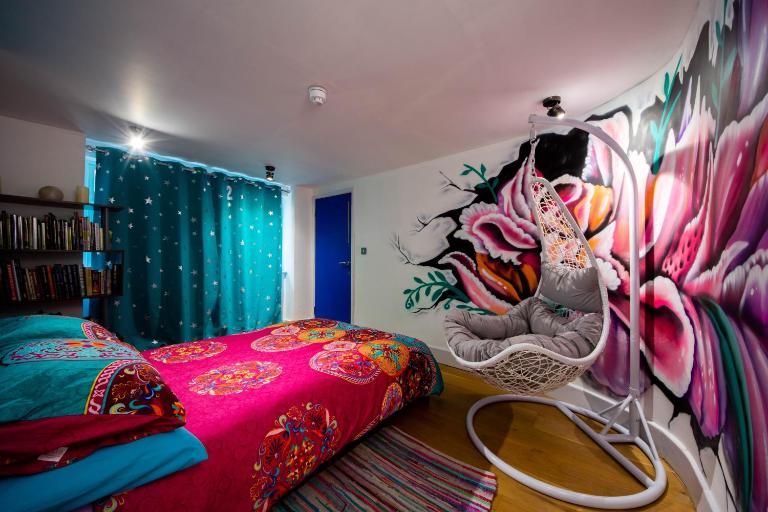 Funky Home by the Pier, 3 Bedrooms, Sleeps 10 - B&B Brighton