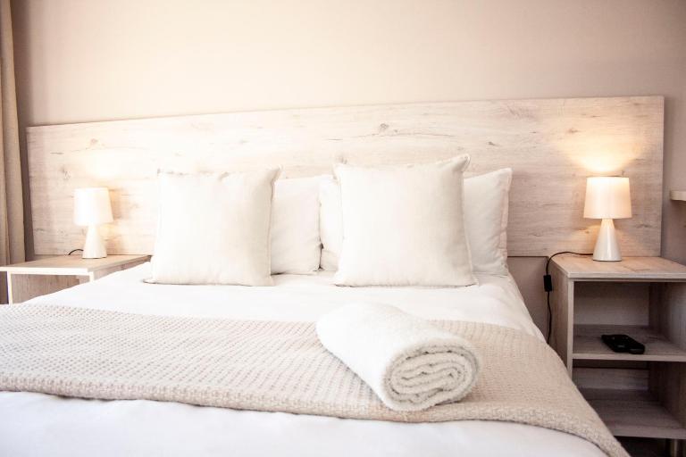 Kelzane Self-Catering - Bed and Breakfast Gonubie