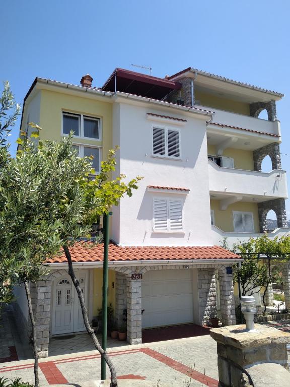 Apartments Mlacovic - B&B Rab