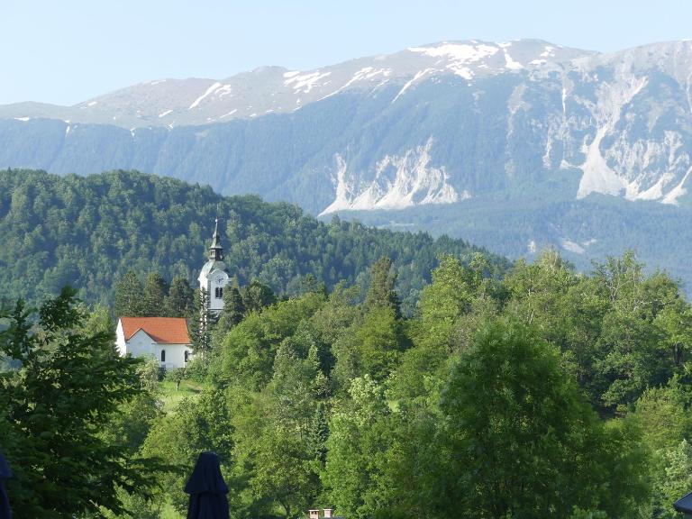Apartmaji Baron - Bed and Breakfast Bled