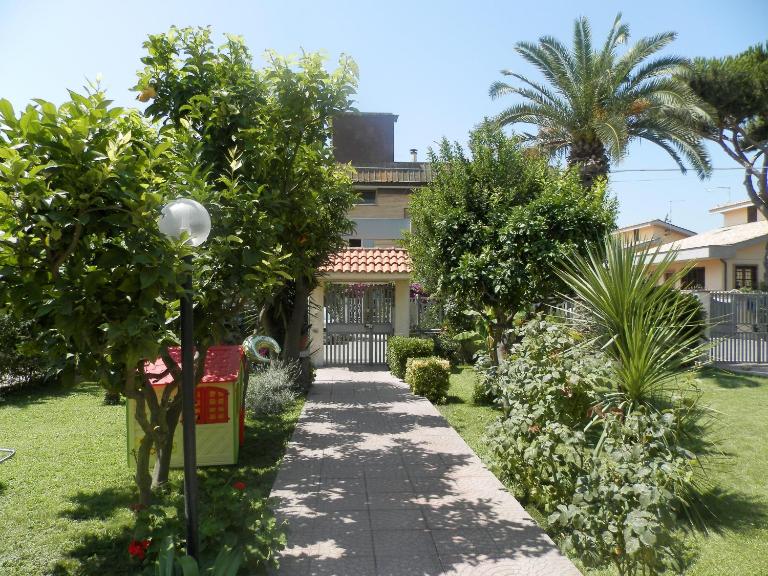 Luana Inn Holiday - B&B Fiumicino