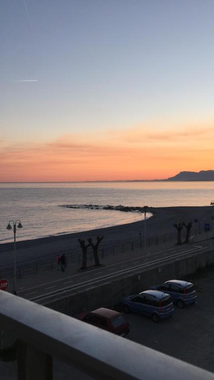Tramonto sul Mare - B&B Vallecrosia