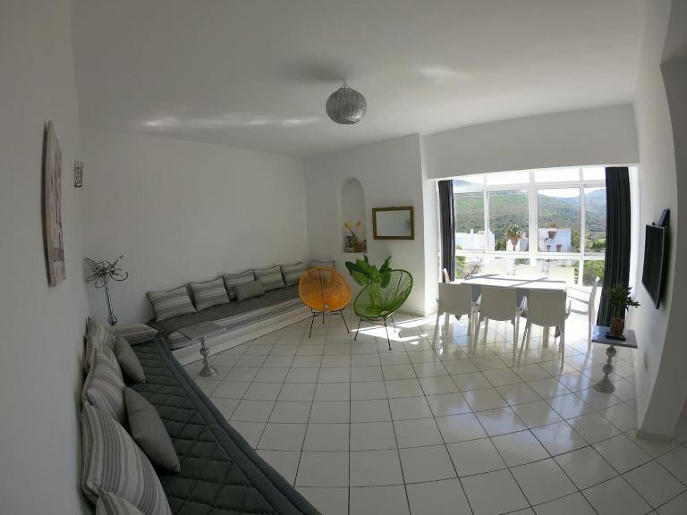 Tanger Cap Spartel - Duplex 110m2 face aux plages - B&B Tangier