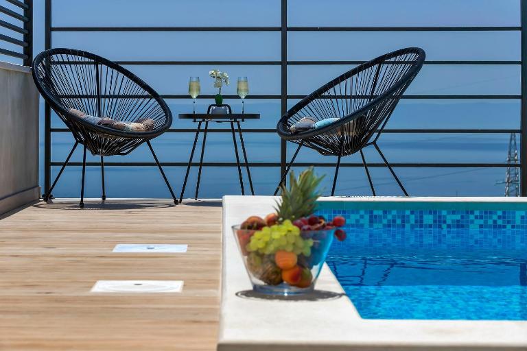 Villa Violet with Salt water pool - B&B Makarska