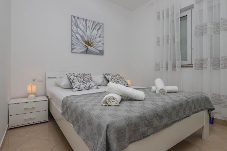 Apartments Ankica - B&B Cirquenizza