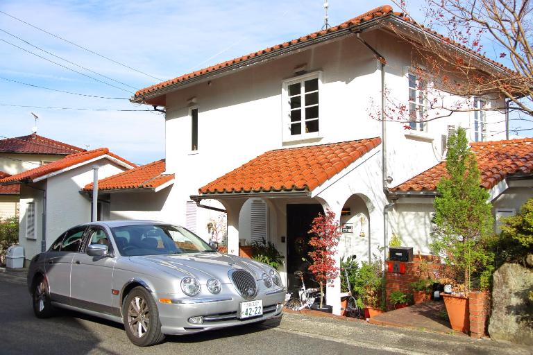 Jonni`s Place - Bed and Breakfast Sakamoto
