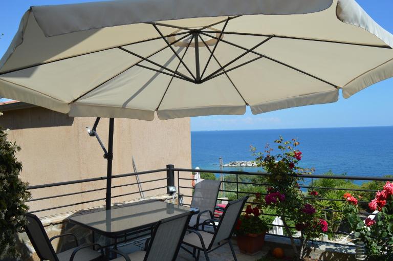 La Veranda Apartment - B&B Palaio Tsifliki
