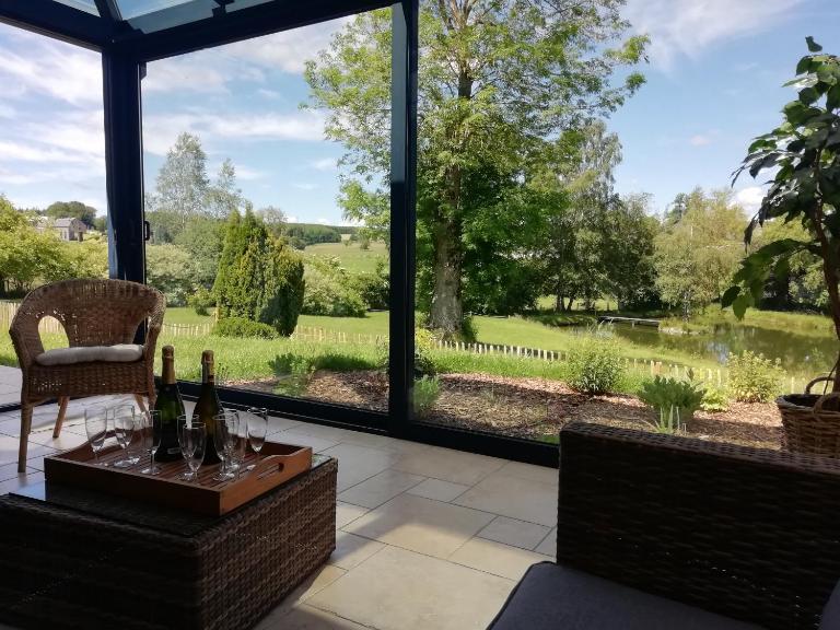 Au bord de l'Eau - B&B Bastoña