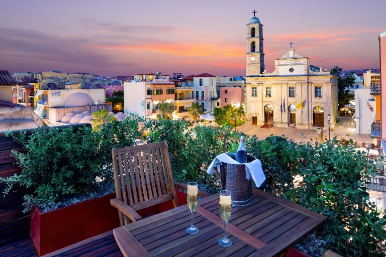 Vener Luxury Suites - B&B Chania