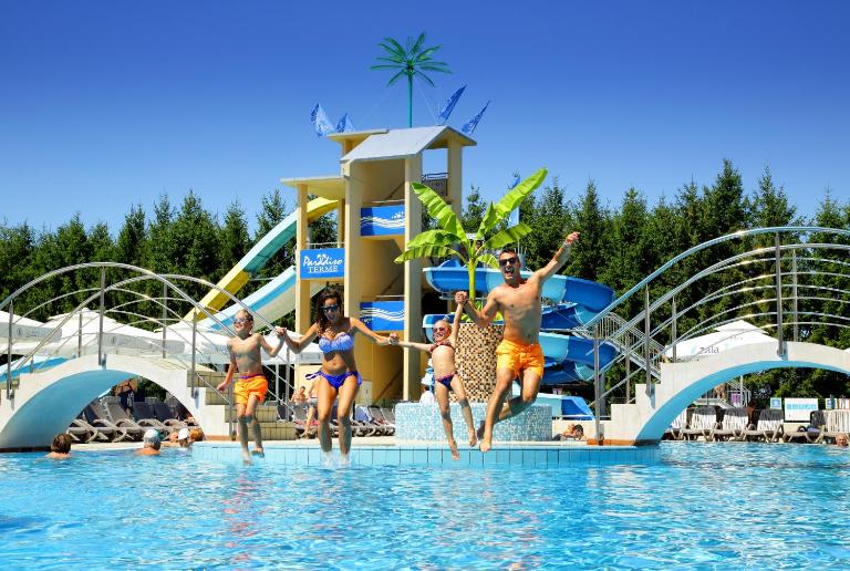 Honey Paradise glamping resort - Ferienwohnung Dobova