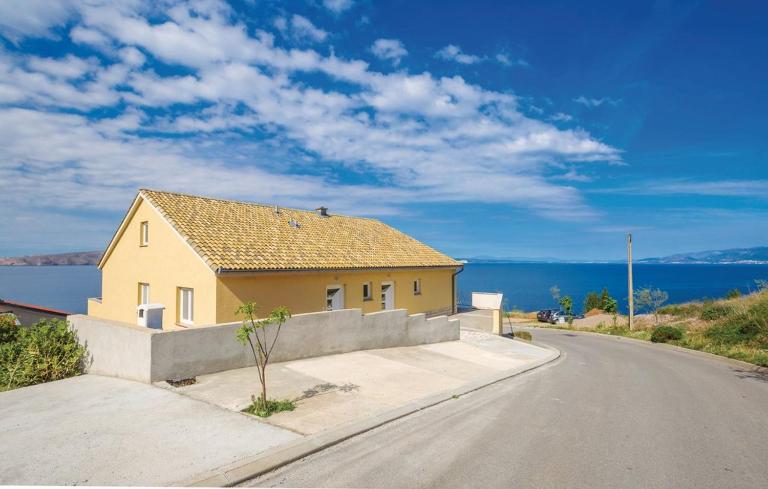E&M - B&B Senj