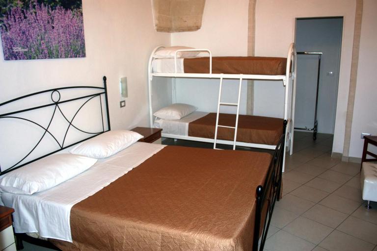 Le stanze di Cortès - Chambres d'hôtes Fragagnano