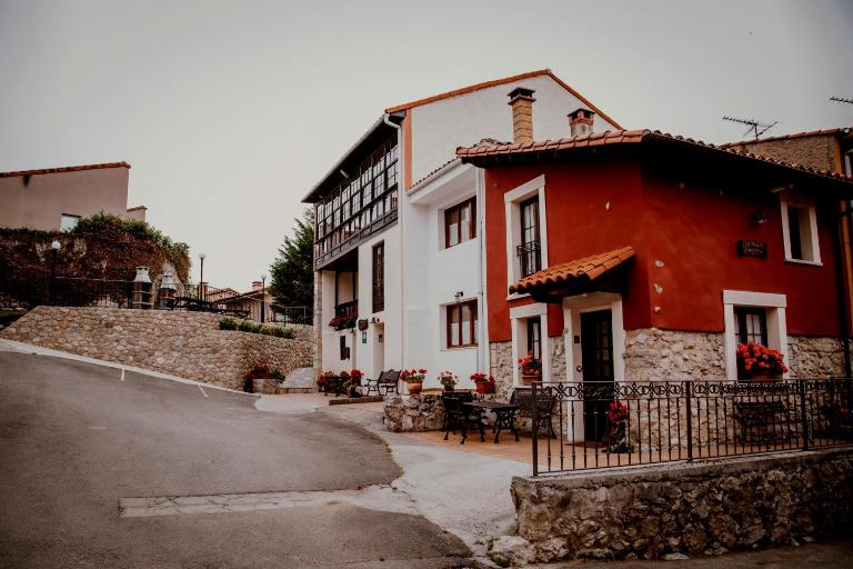 El Requexu, apartamentos a 900 m de la playa de Poo AR-0474-AS - B&B Llanes