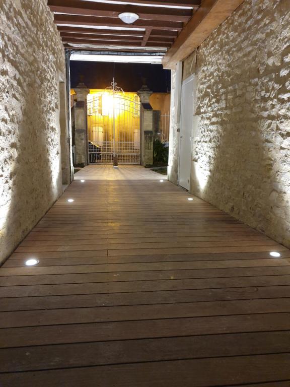 Au Loup Historic Apartments - B&B Bayeux