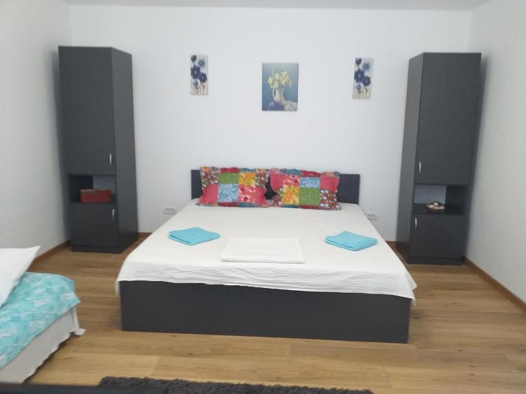 Casa din Deal - B&B Corbu