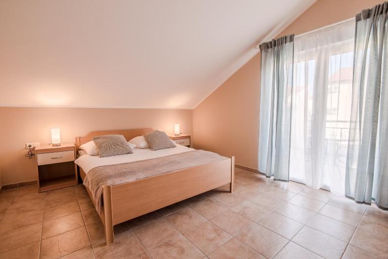 Apartman Čvorak - Chambres d'hôtes Vodice