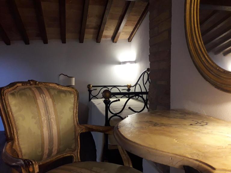 CASA DEL MEDIOEVO - B&B San Gimignano