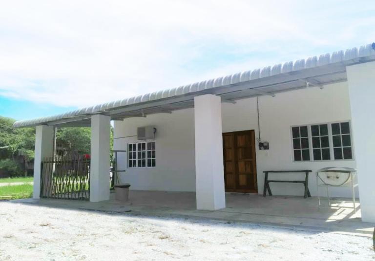Homestay Langkawi Airport - B&B Padang Mat Sirat