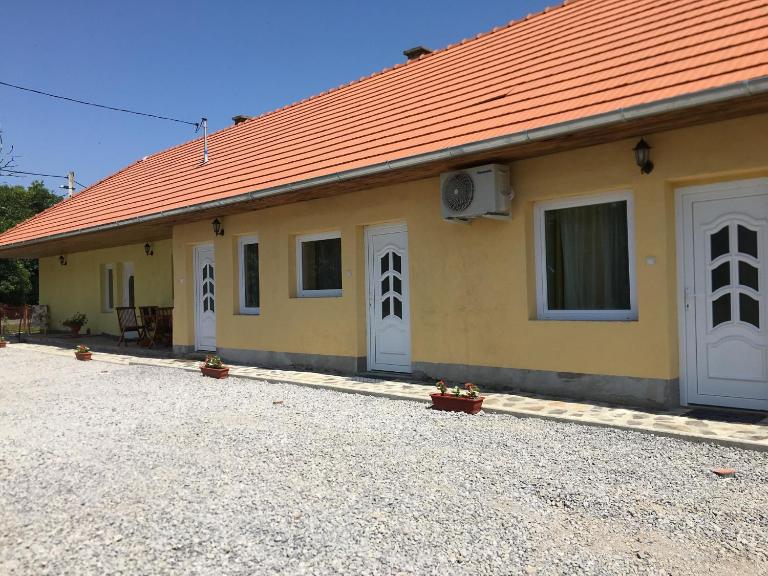 Napfény Apartman - B&B Sárospatak