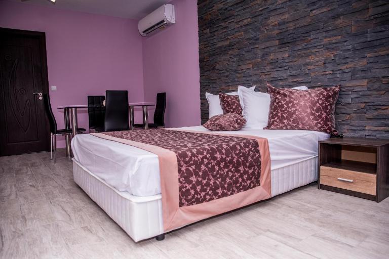 Апартамент България със свободна зона за паркиране - Ferienwohnung Weliko Tarnowo