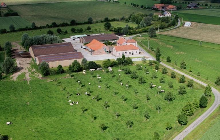 Gite Prairie Fleurie - Ferienwohnung Mai Cornet