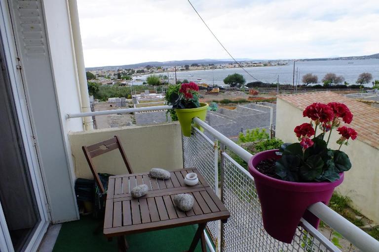 F3 avec parking le dauphin - B&B Sète