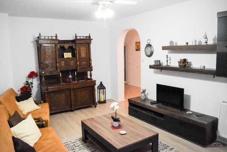 Spacious and cozy 3BD+Terrace Couples Apartment - B&B Timisoara
