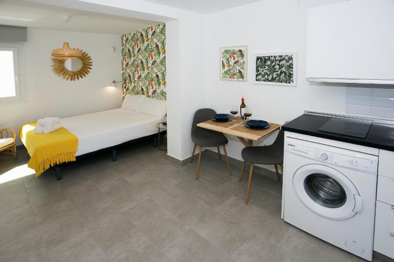 MONKÓ - KIWI & TROPYCAL APARTMENT o - B&B Torremolinos