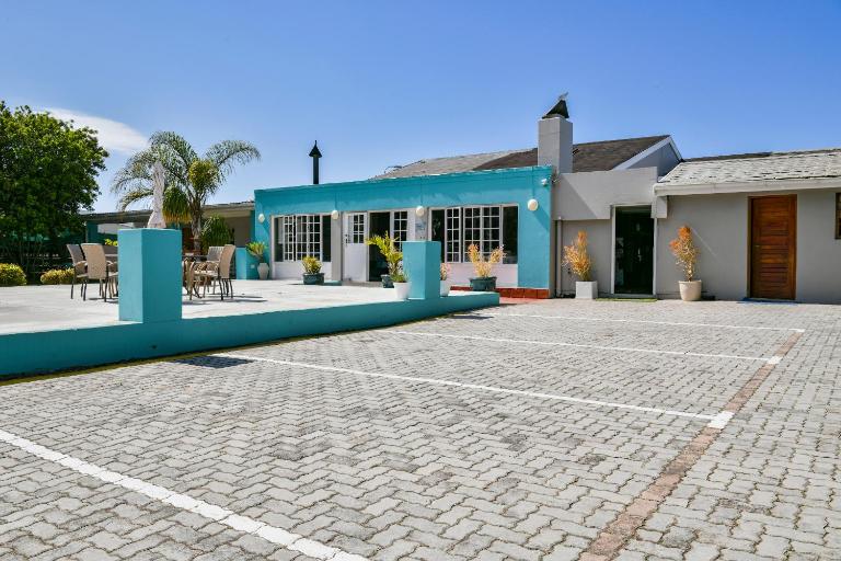 AL-BEIT LODGE - B&B Port Elizabeth