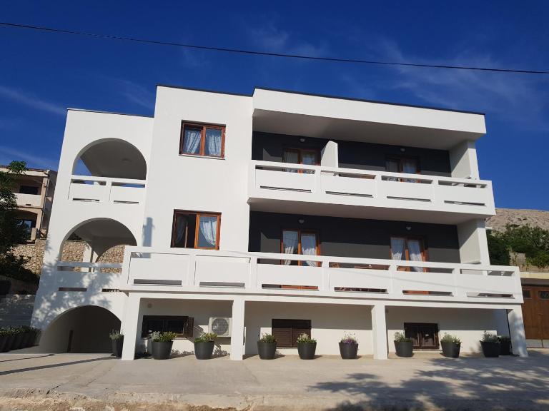 Apartment Spomax - Ferienwohnung Pag