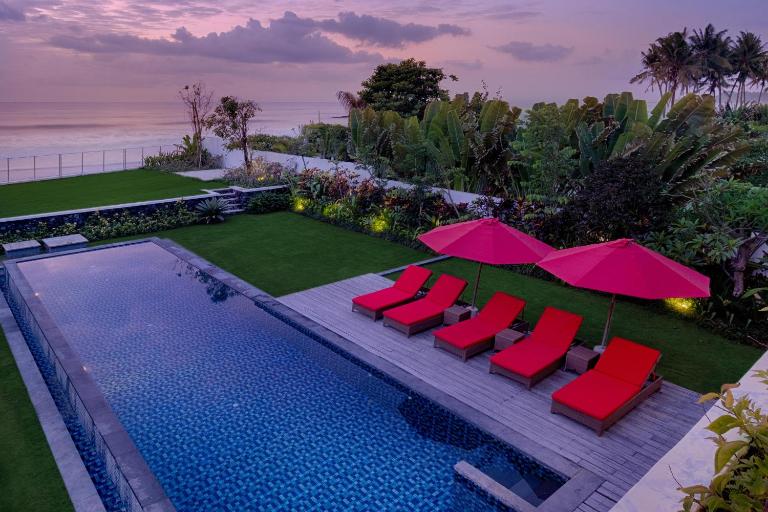 Keramas Beachfront Villa by Sanga Sanga Hospitality - B&B Gianyar