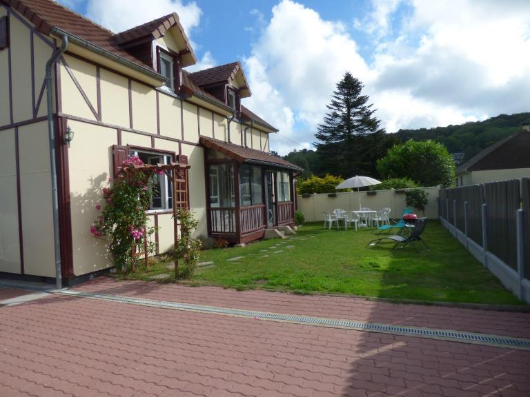 Gîte Le Petit Chalet avec parking gratuit - Ferienwohnung Étretat
