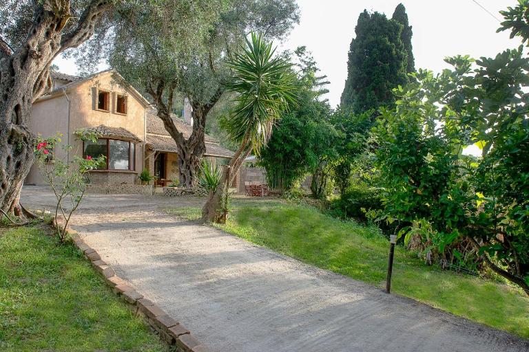 Villa Brigadoon Corfu - B&B Agios Ioannis Peristeron