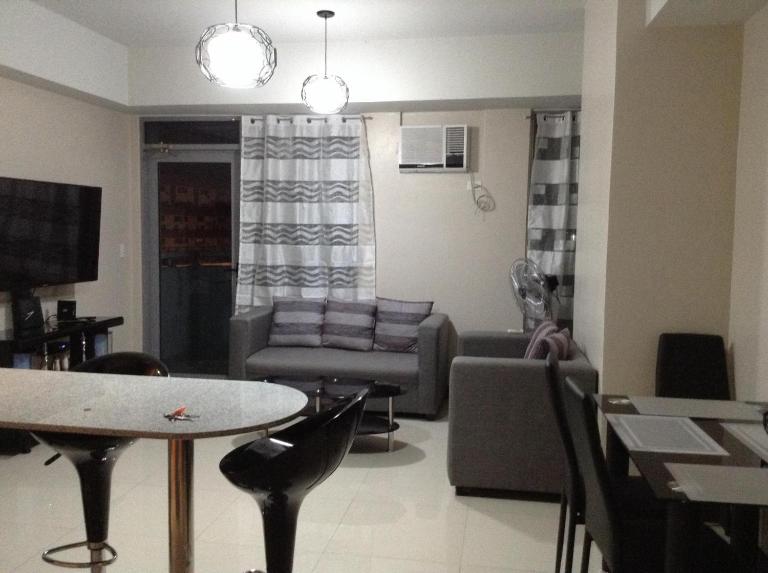Cubao ManhattanHeights Unit 11A Tower B, 2BR - Bed and Breakfast Manilla