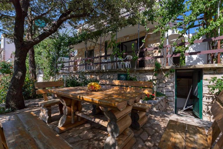 Villa Ruža - B&B Zastražišće