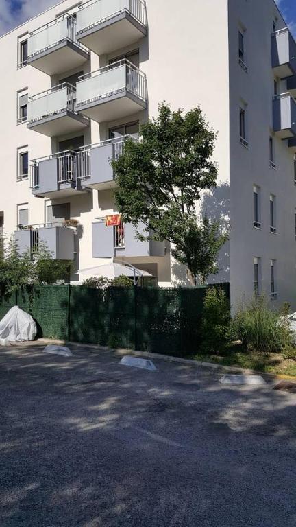 T2 Montpellier plein sud clim wifi terrasse de 16m2 - B&B Montpellier