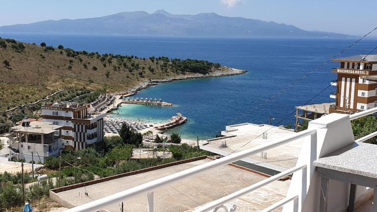 Luigi s Fairyview Apartment - Ferienwohnung Saranda