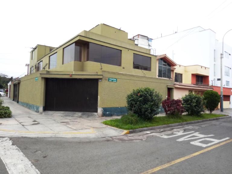 Sucesac - B&B Lima