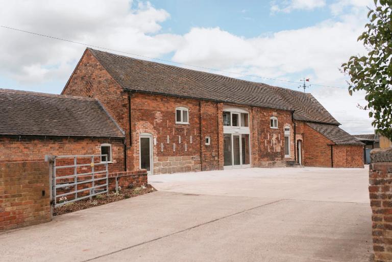 Tuppenhurst Barn - B&B Rugeley