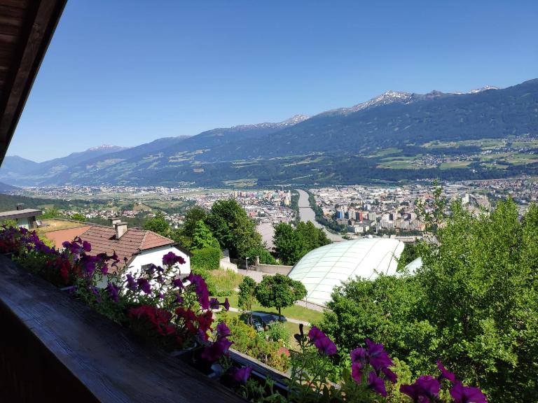 Alpendohle Apartments Innsbruck - B&B Innsbruck