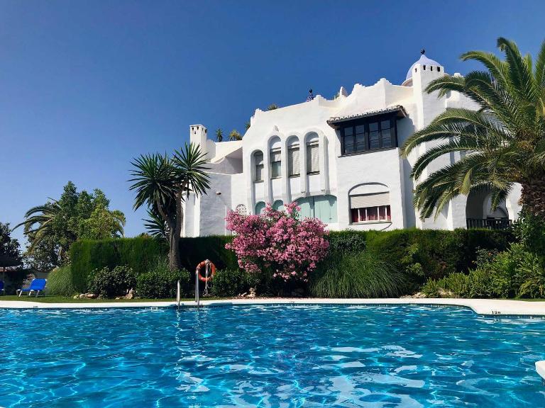 Bright apartment 300m from the beach - Ferienwohnung Sitio de Calahonda