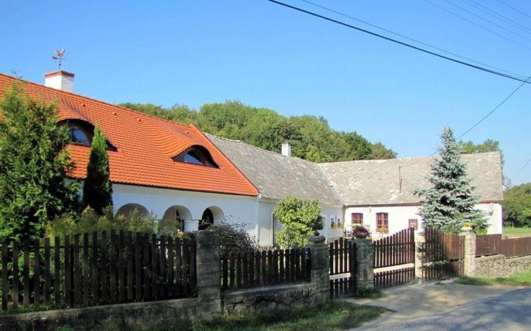 Sörényes Udvarház - B&B Pénzesgyőr